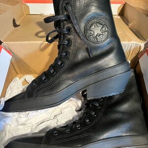 Converse Chuck 70 De Luxe Pointed Leather Witch Boot size 7
